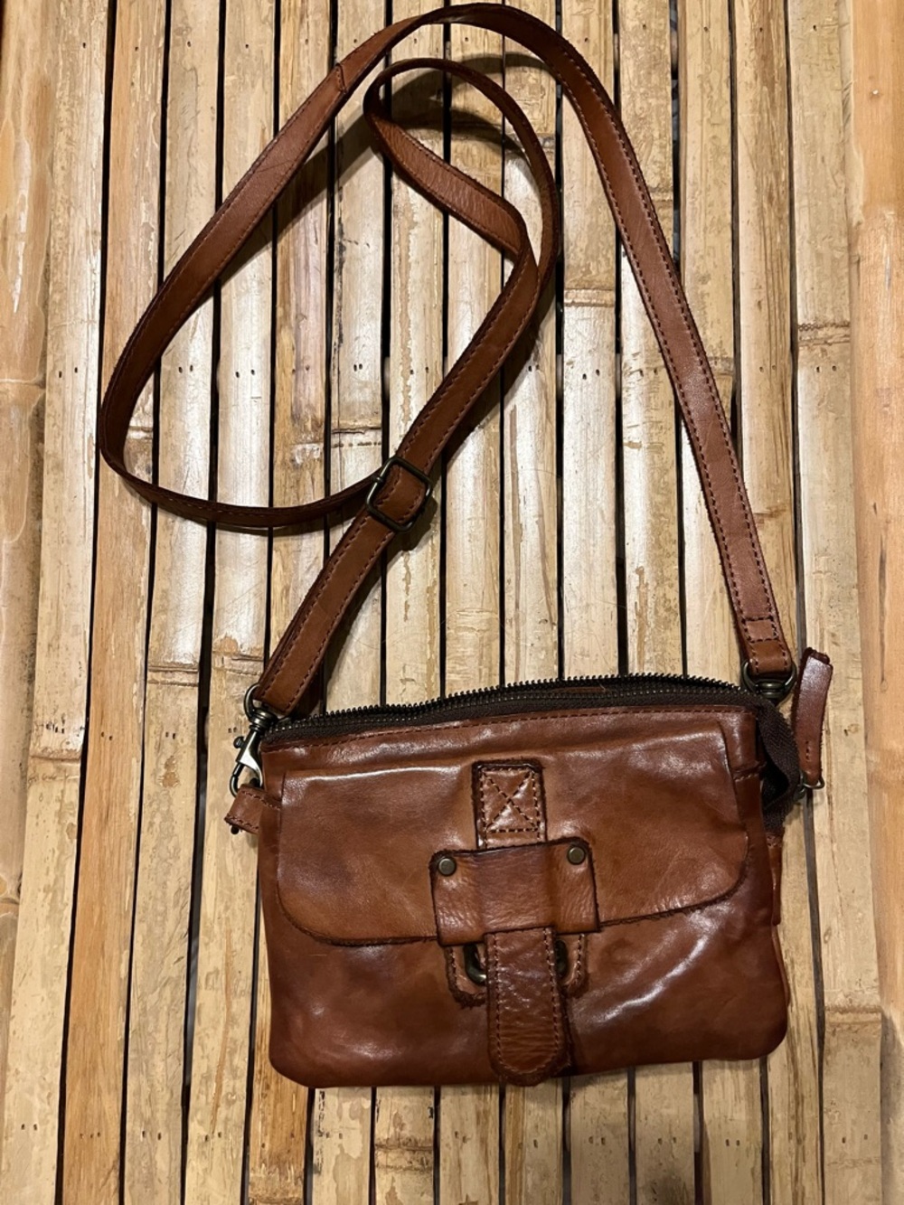 Women's Brown Leather Crossbody Bag - Classic Adjustable Strap